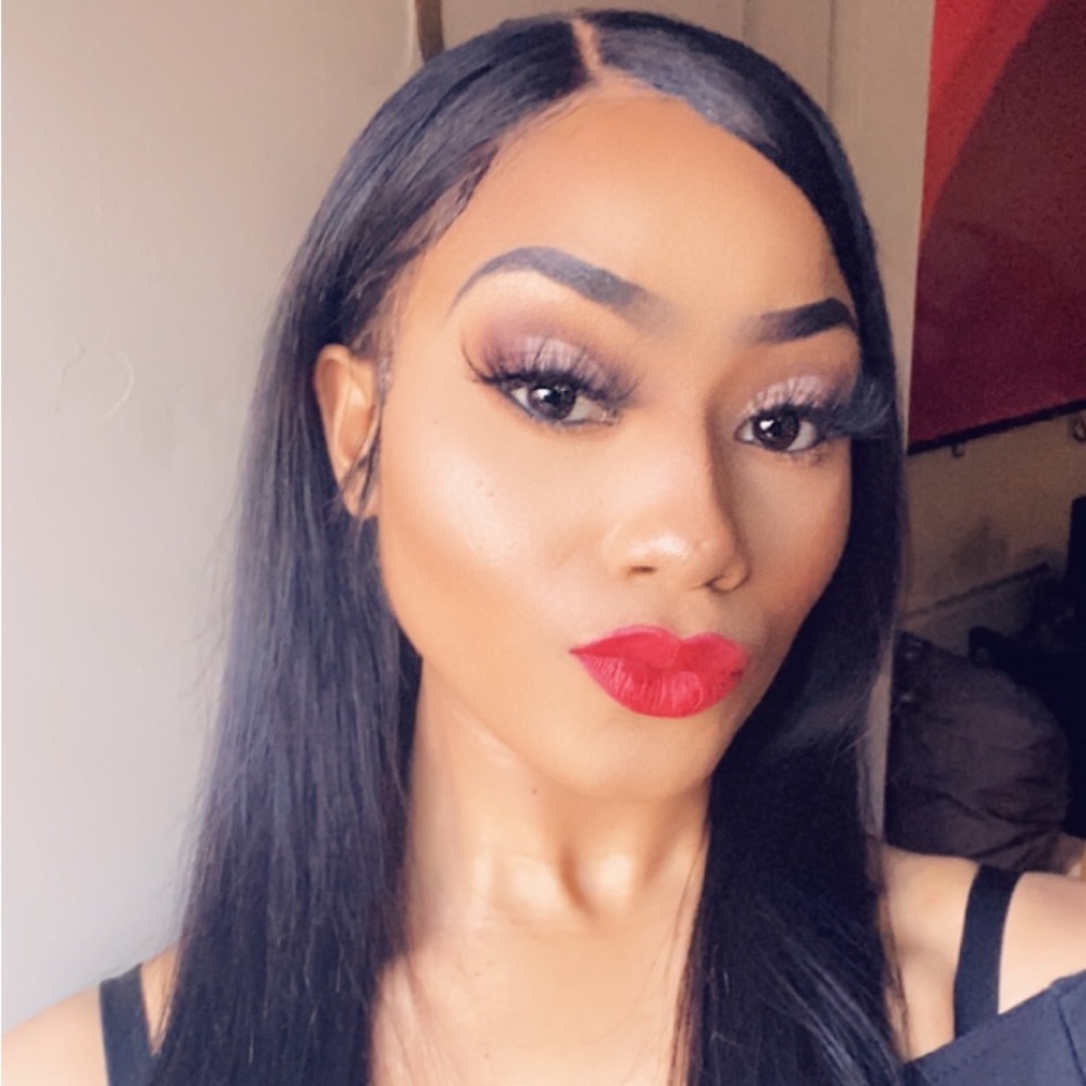 Meet your Posher, Hawa-Ellen